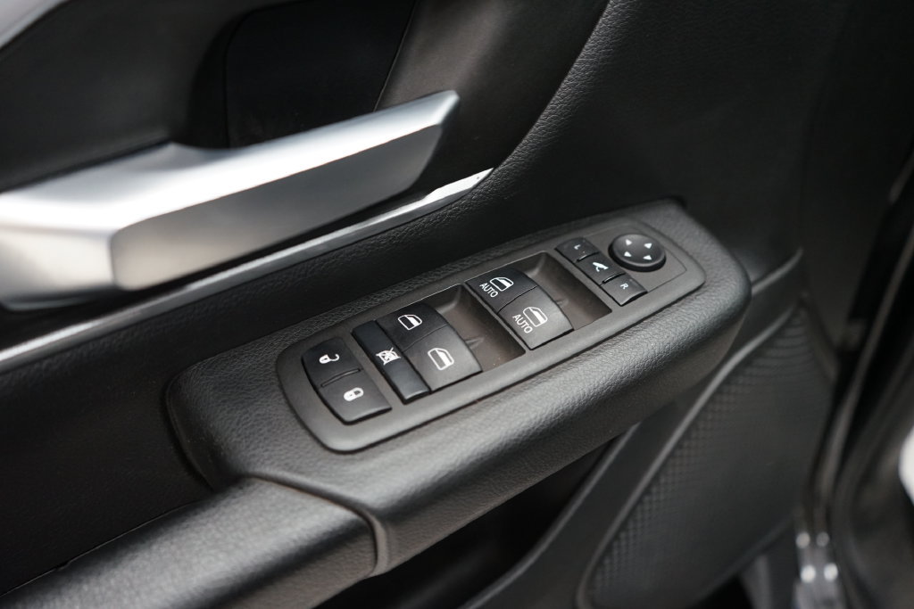 Used 2022 RAM 1500 Big Horn AWD/4WD image 22