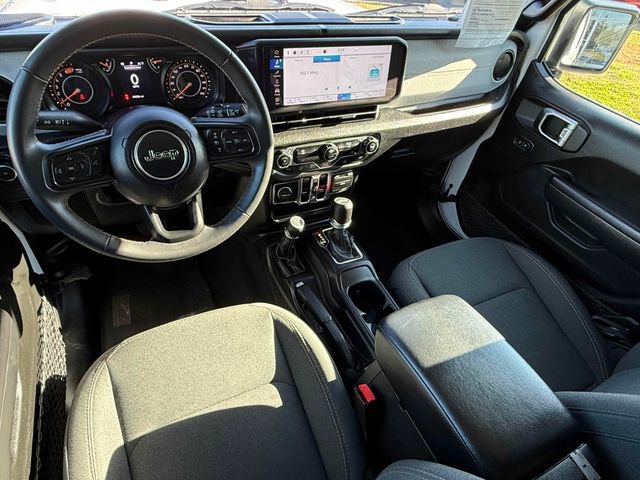 Used 2024 Jeep Wrangler Unlimited Sport AWD/4WD video 2