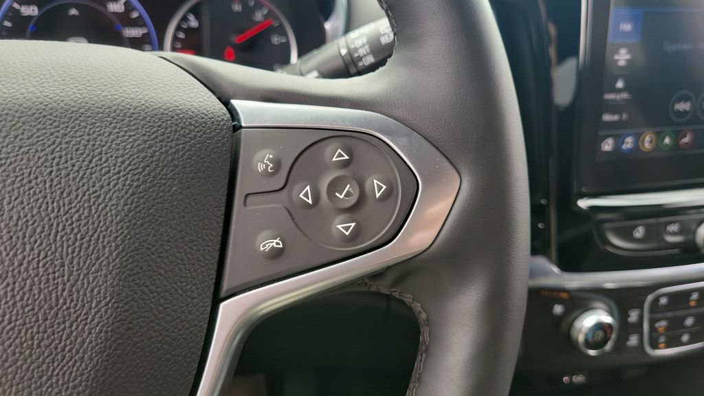 Used 2023 Chevrolet Traverse High Country AWD/4WD image 34