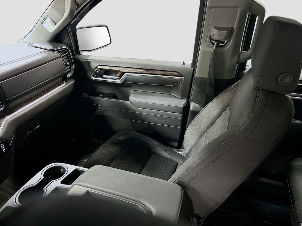 Used 2025 GMC Sierra 1500 SLE image 23