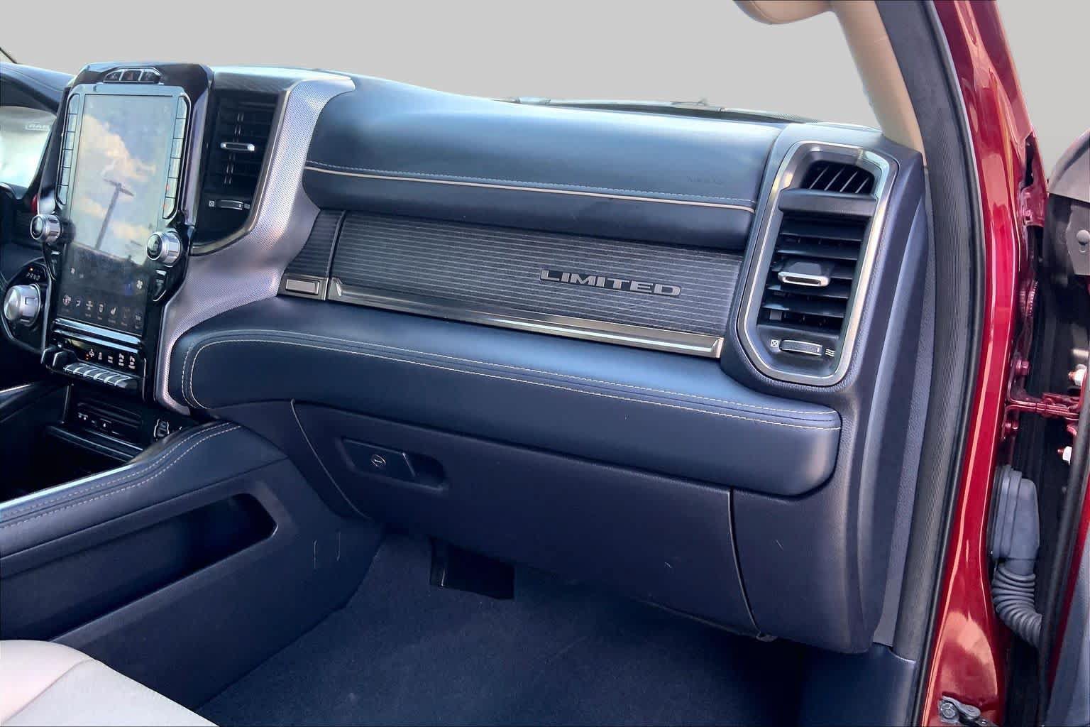 Used 2019 RAM 1500 Limited RWD image 18