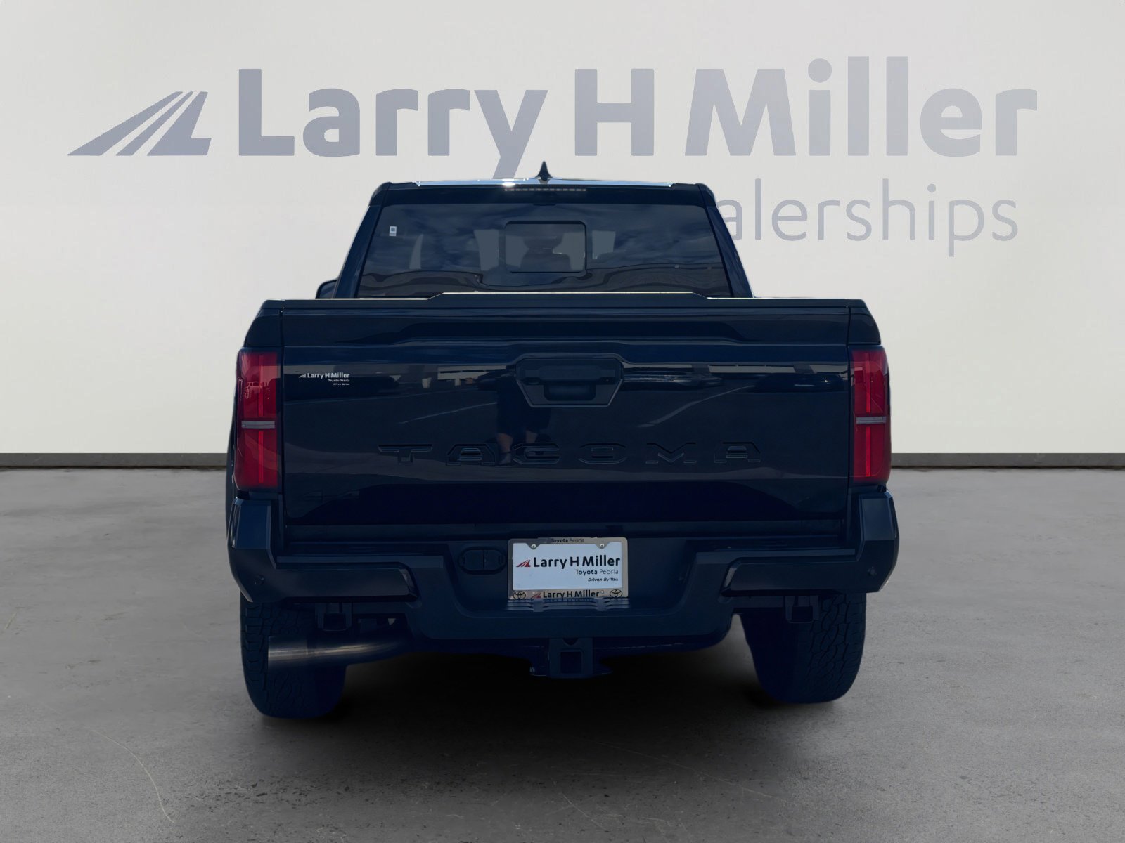 Certified 2025 Toyota Tacoma TRD Off-Road w/ TRD Off Road Premium Package image 4