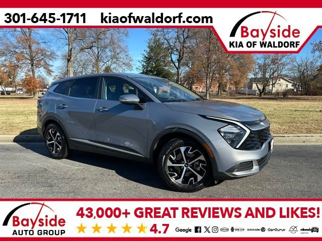 Used 2023 Kia Sportage EX image 1