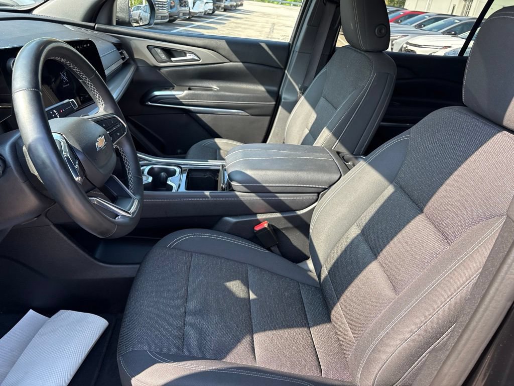 Certified 2024 Chevrolet Traverse LS AWD/4WD image 9