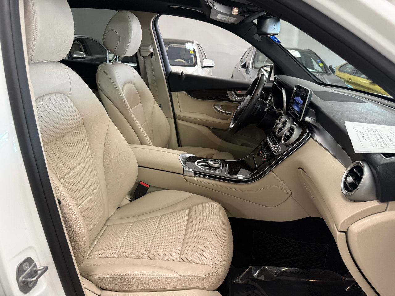 Used 2018 Mercedes-Benz GLC 300 GLC300 4MATIC image 24