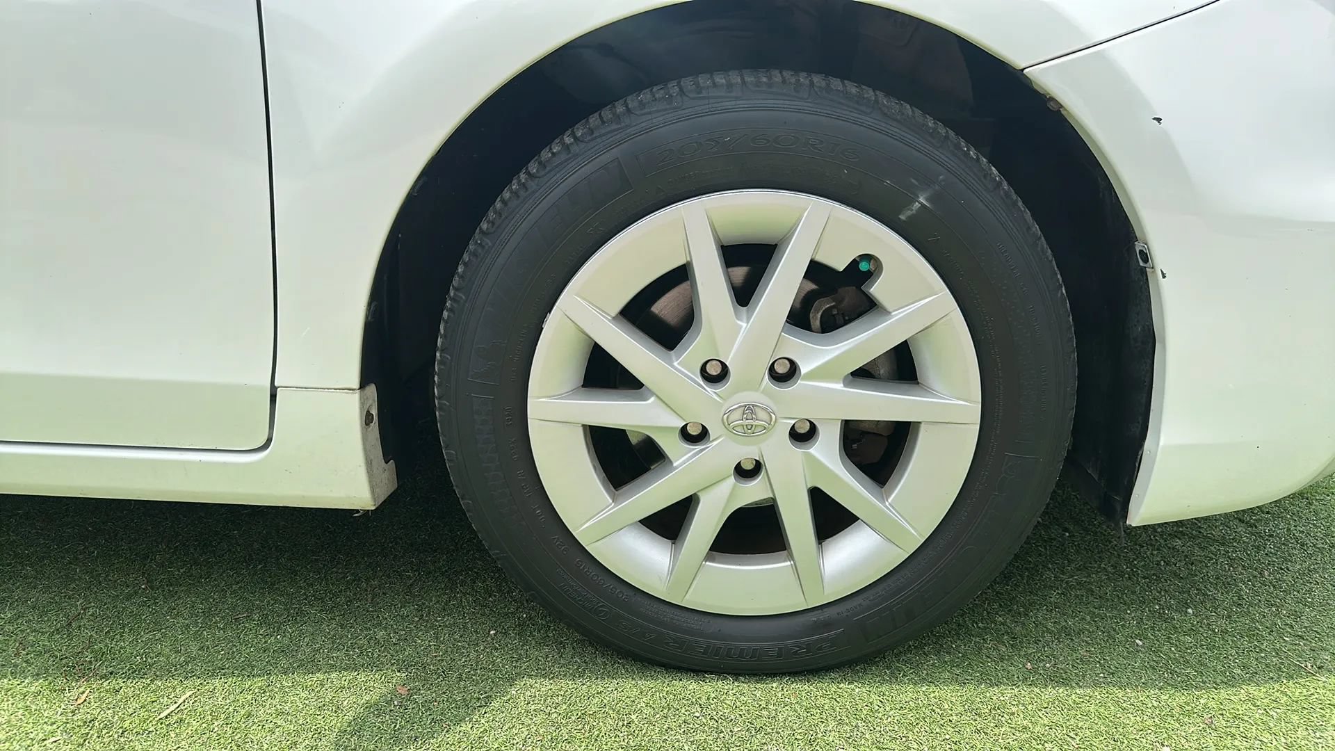 Used 2012 Toyota Prius V Two FWD image 46