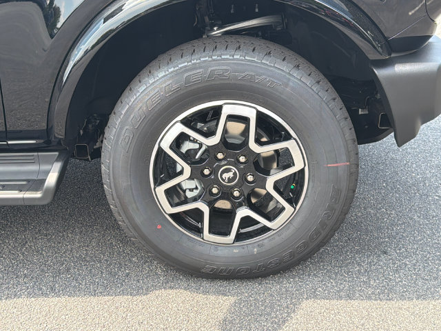 New 2026 Ford Bronco Outer Banks AWD/4WD image 14