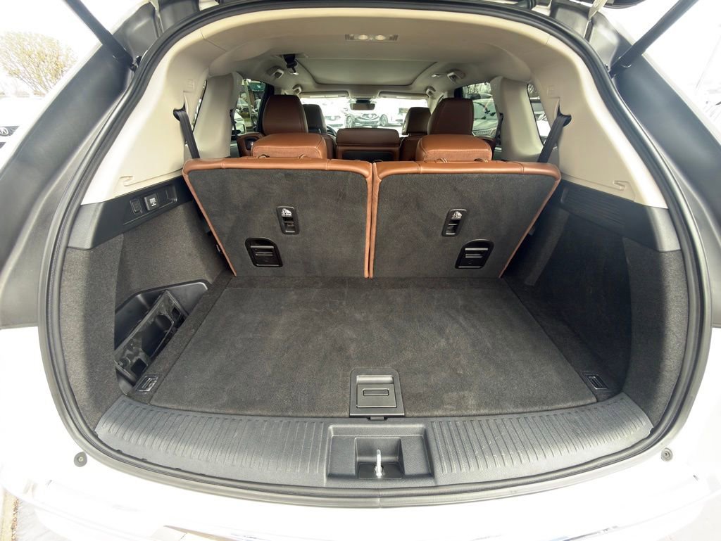 Certified 2024 Acura MDX SH-AWD w/ Technology Package image 9