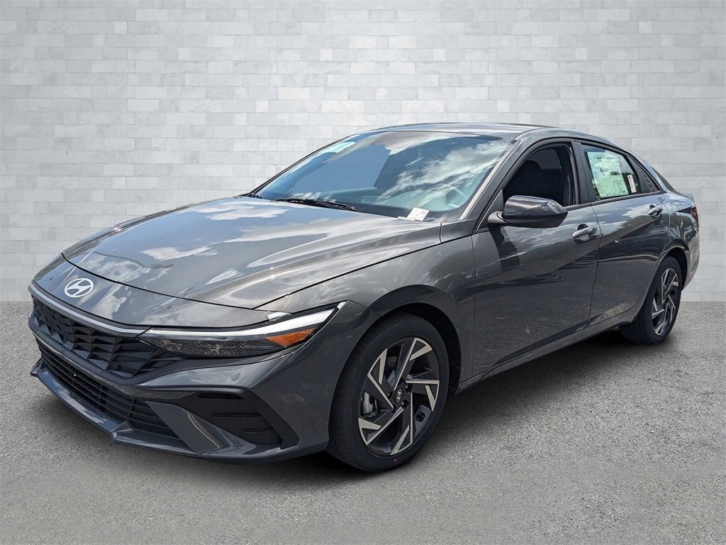 New 2025 Hyundai Elantra SEL image 9