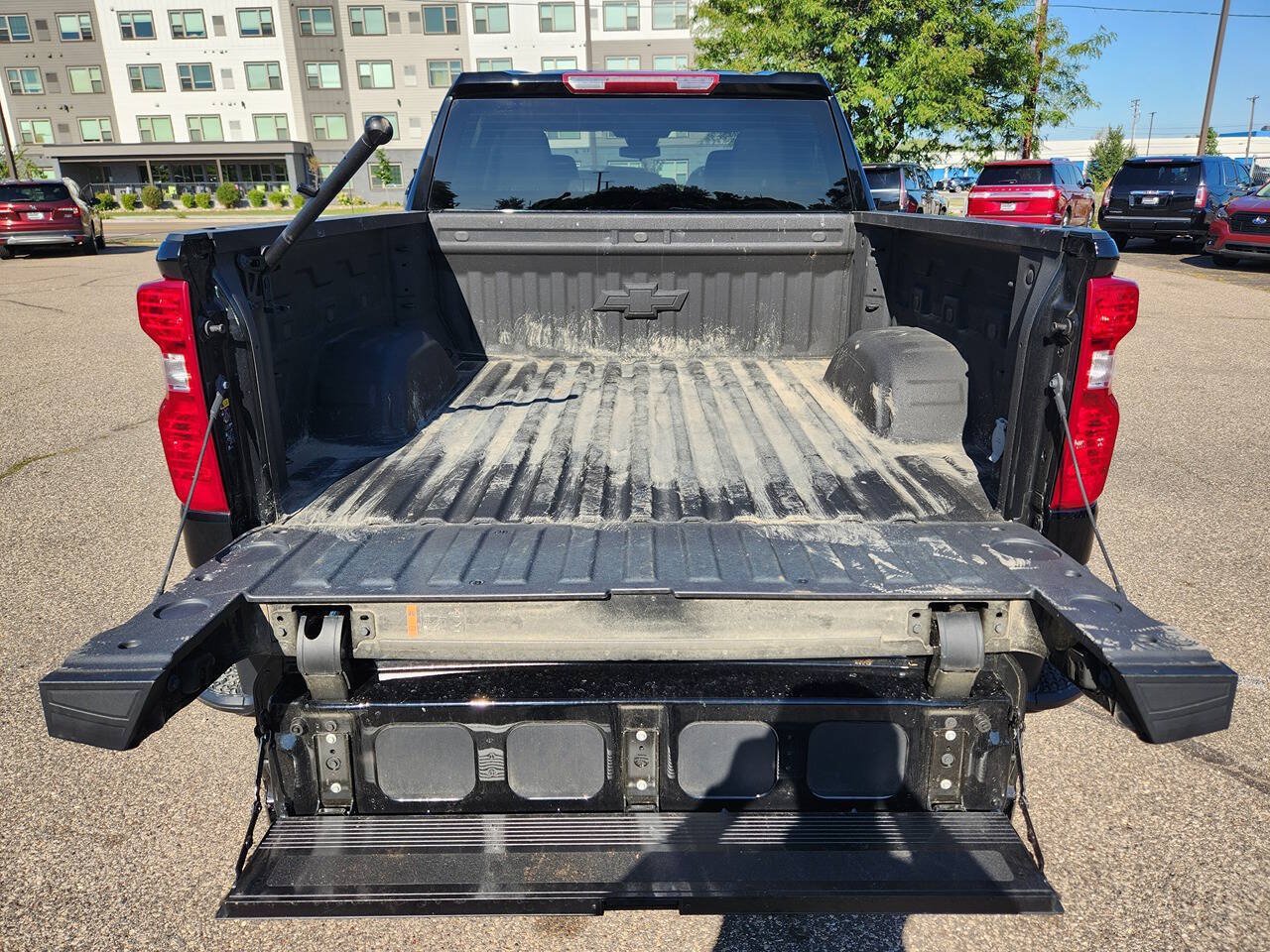 Used 2025 Chevrolet Silverado 1500 Custom Trail Boss w/ Midnight Edition AWD/4WD image 27