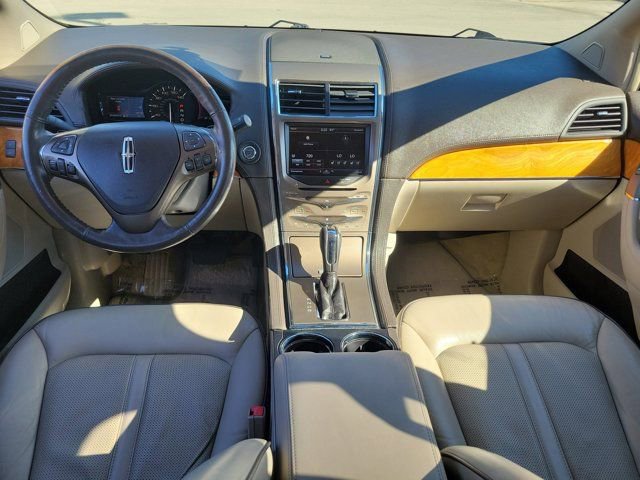 Used 2014 Lincoln MKX FWD w/ Equipment Group 102A image 19