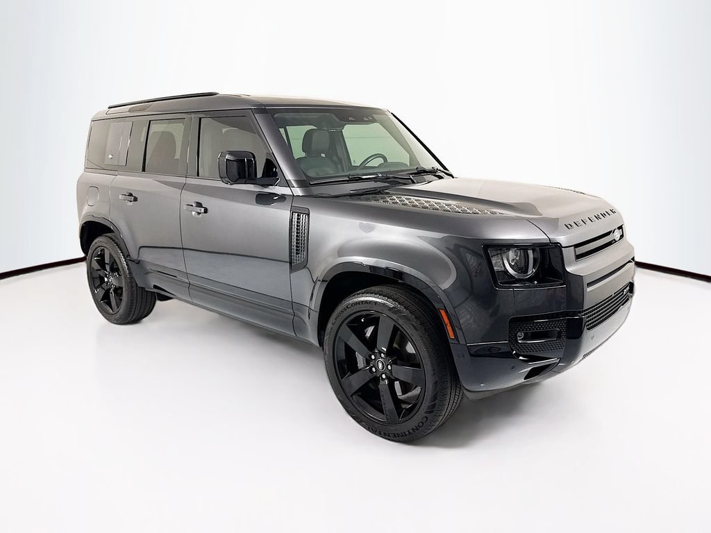 Used 2023 Land Rover Defender 110 X-Dynamic SE AWD/4WD image 3