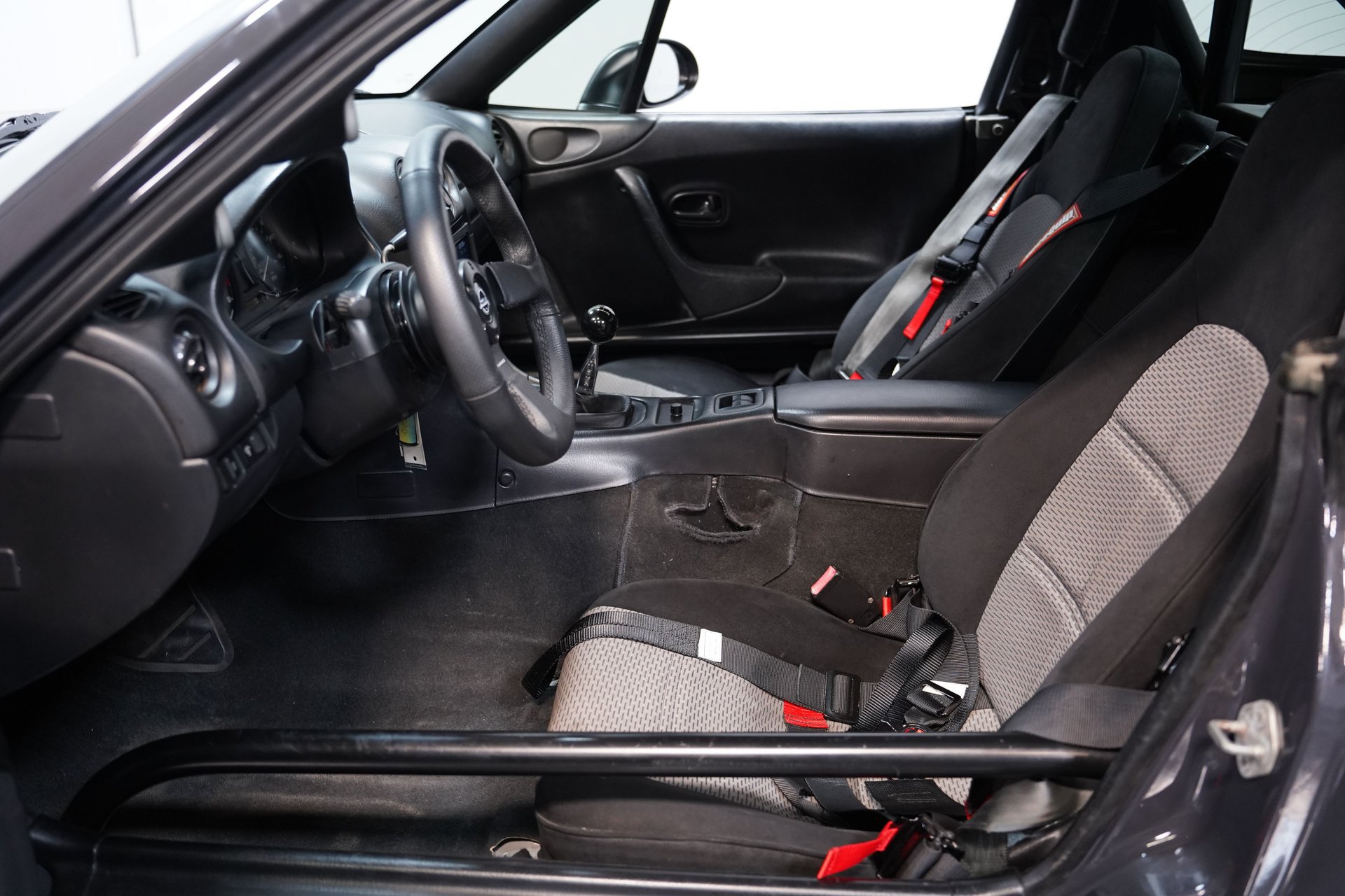 Used 2000 MAZDA MX-5 Miata RWD image 29