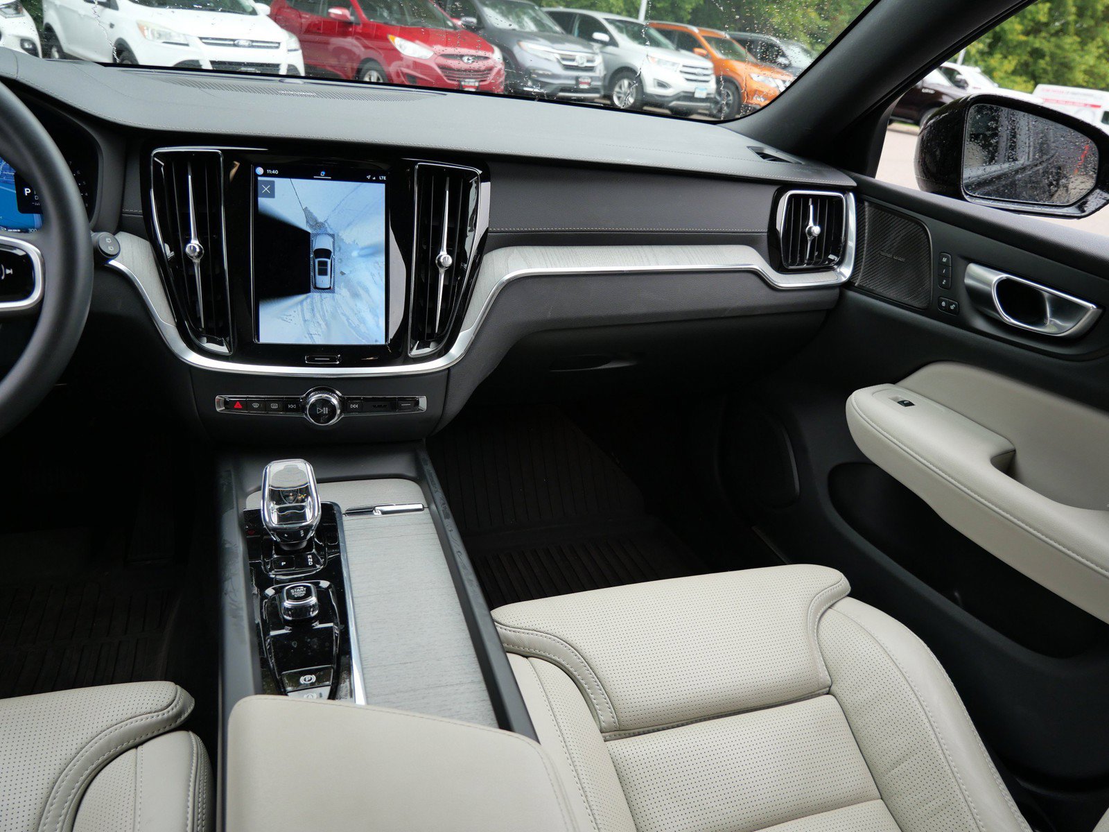 Certified 2024 Volvo V60 B5 Cross Country Ultimate w/ Protection Package Premier AWD/4WD image 13