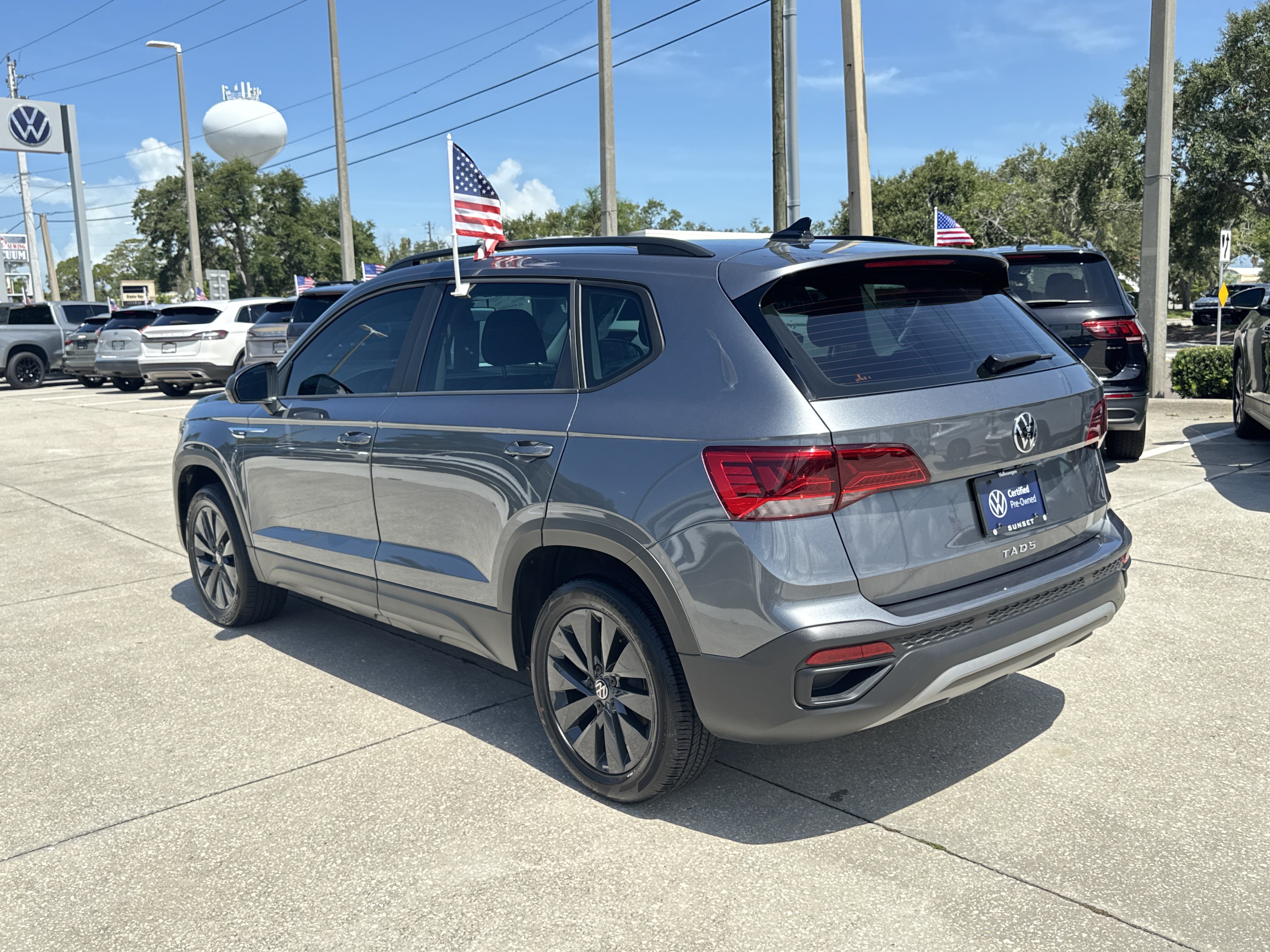 Used 2024 Volkswagen Taos S FWD image 6