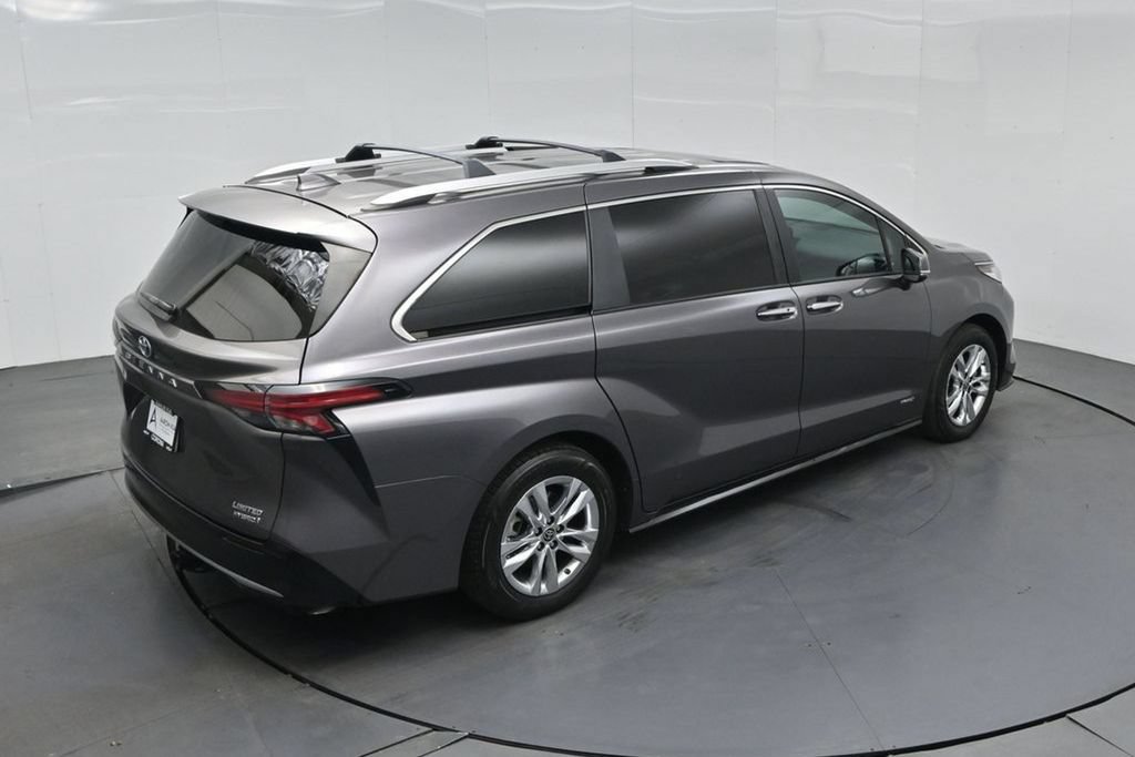 Used 2021 Toyota Sienna Limited FWD image 46