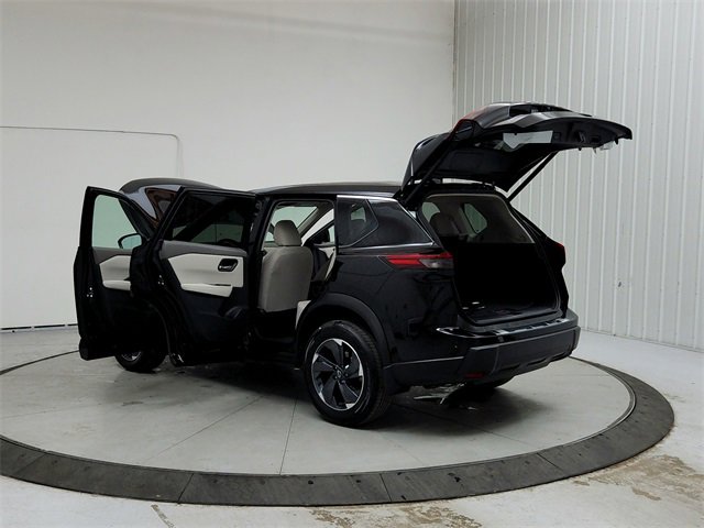 New 2025 Nissan Rogue SV image 13