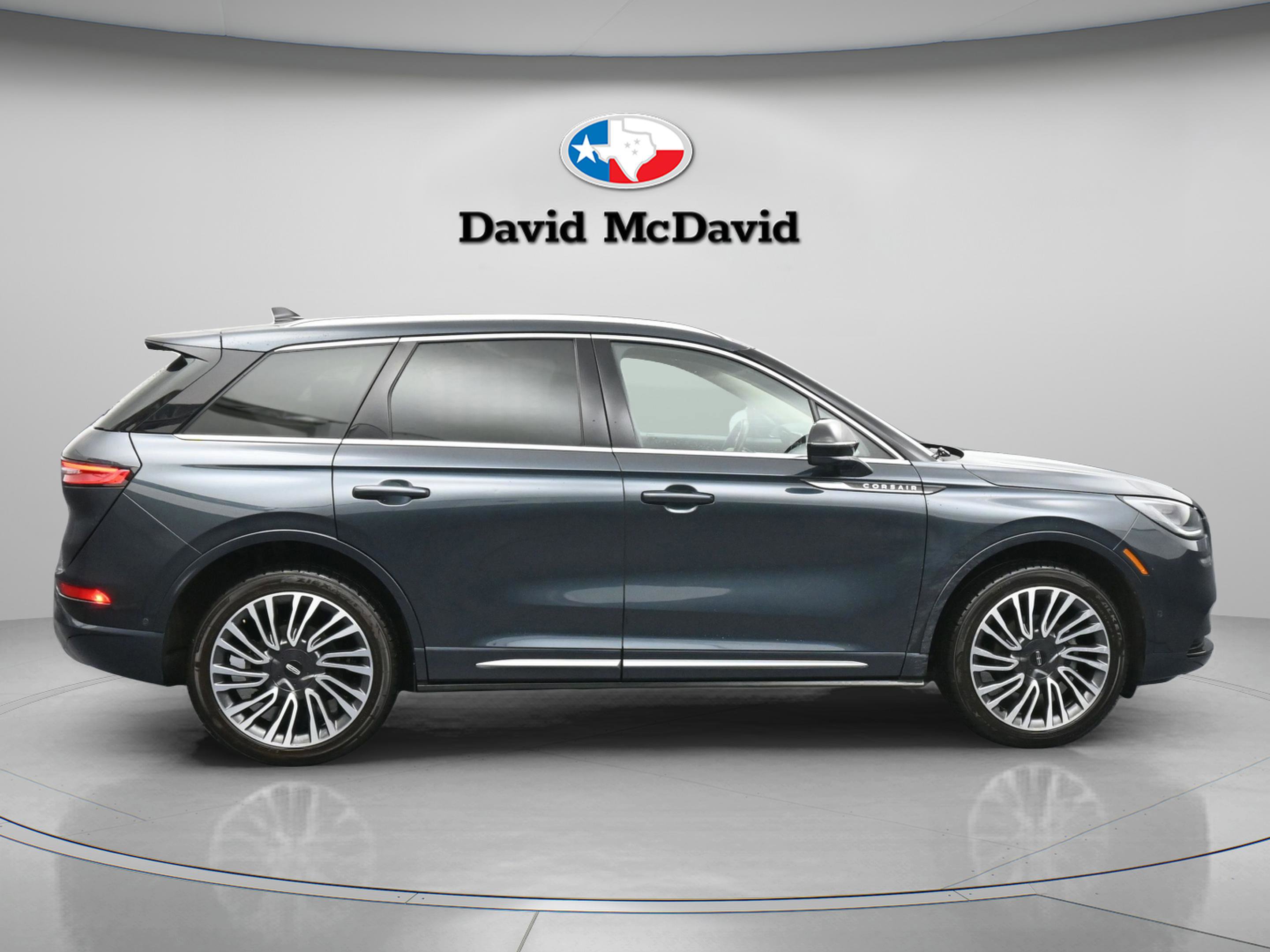 Used 2022 Lincoln Corsair Reserve w/ Equipment Group 201A AWD/4WD image 9