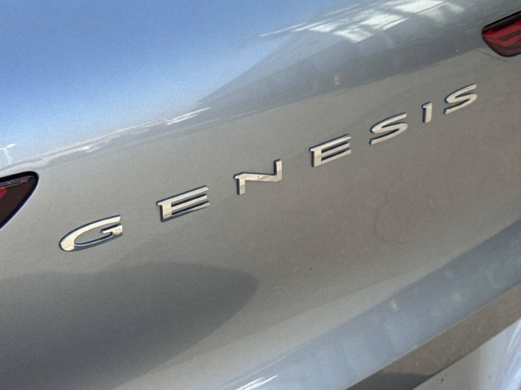 Used 2023 Genesis Electrified GV70 AWD/4WD image 7