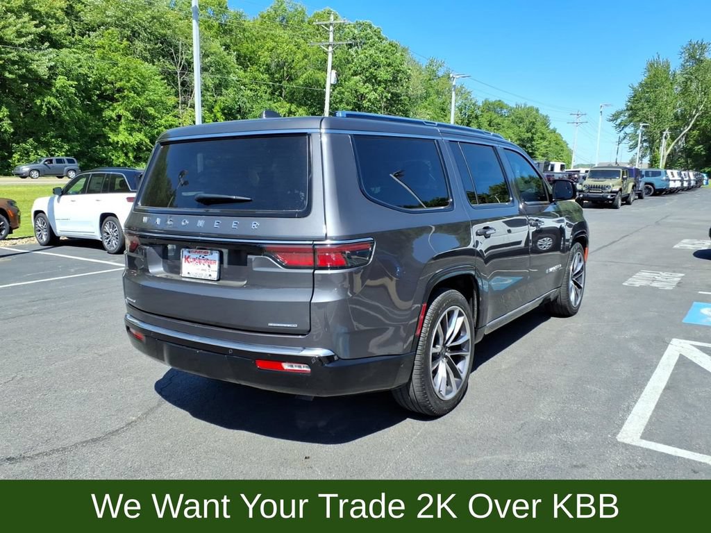 Used 2023 Jeep Wagoneer Series III w/ Premium Group I AWD/4WD image 6