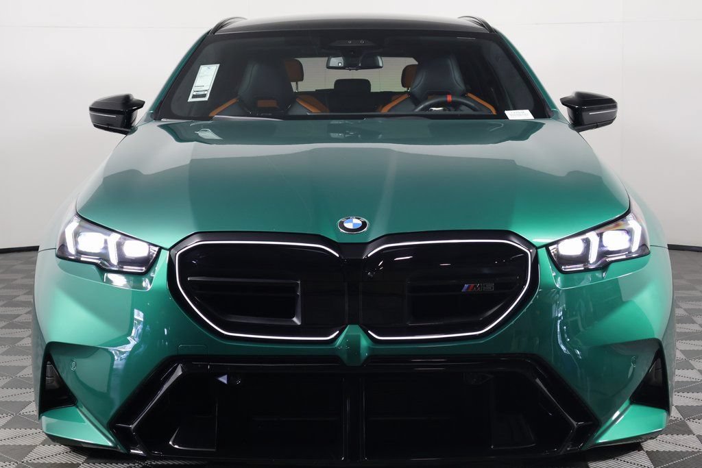 Used 2025 BMW M5 Touring w/ M Driver's Package AWD/4WD image 2