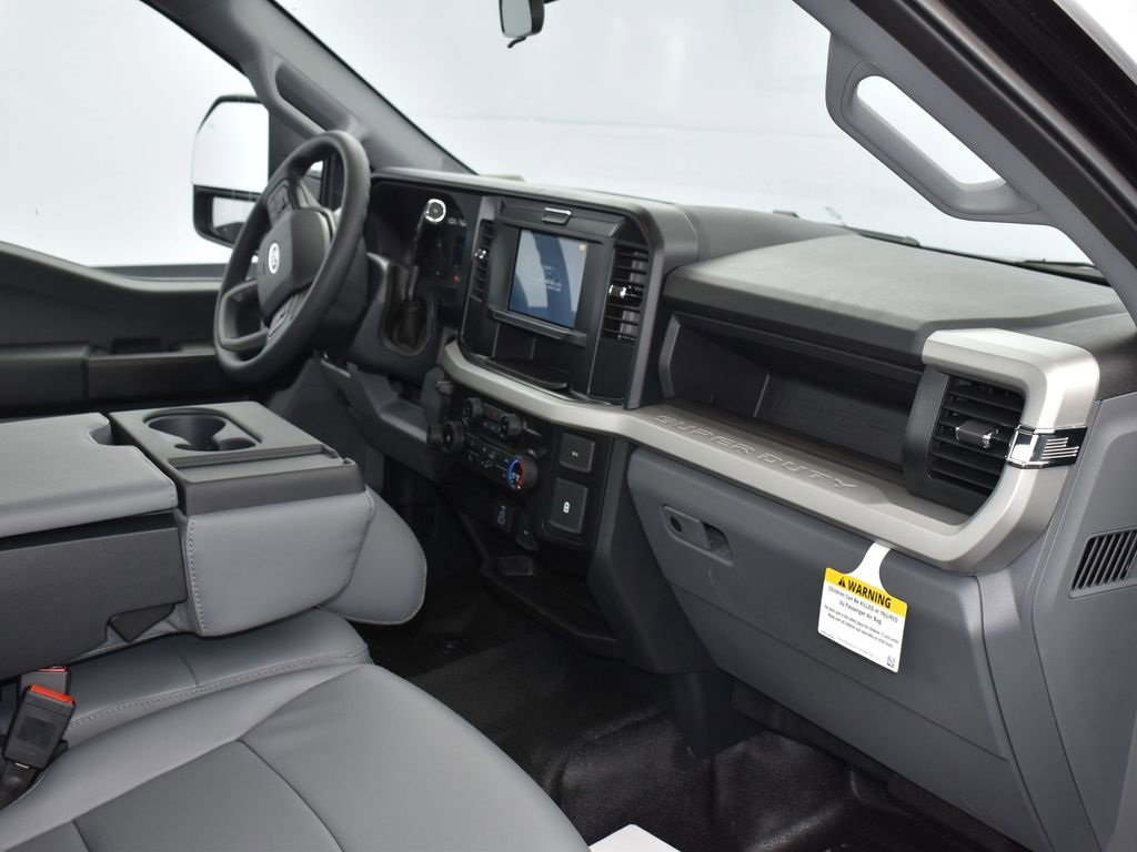 New 2026 Ford F450 XL w/ XL Chrome Package image 10