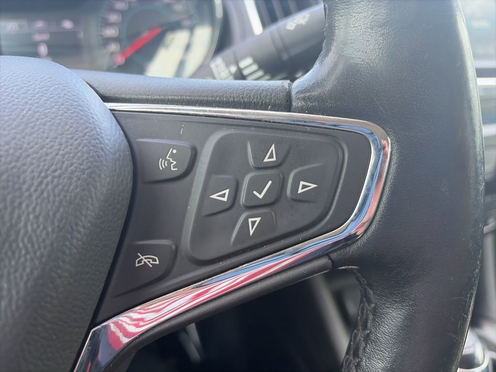 Used 2018 Chevrolet Cruze Premier image 16