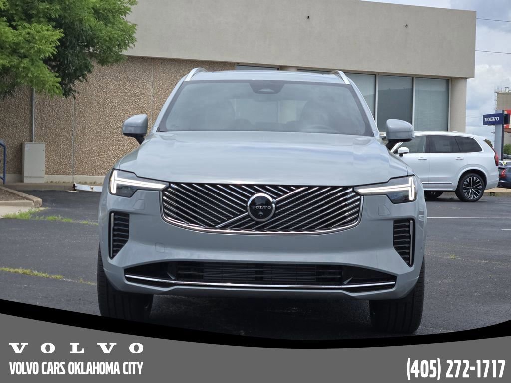New 2026 Volvo XC90 T8 Plus image 2