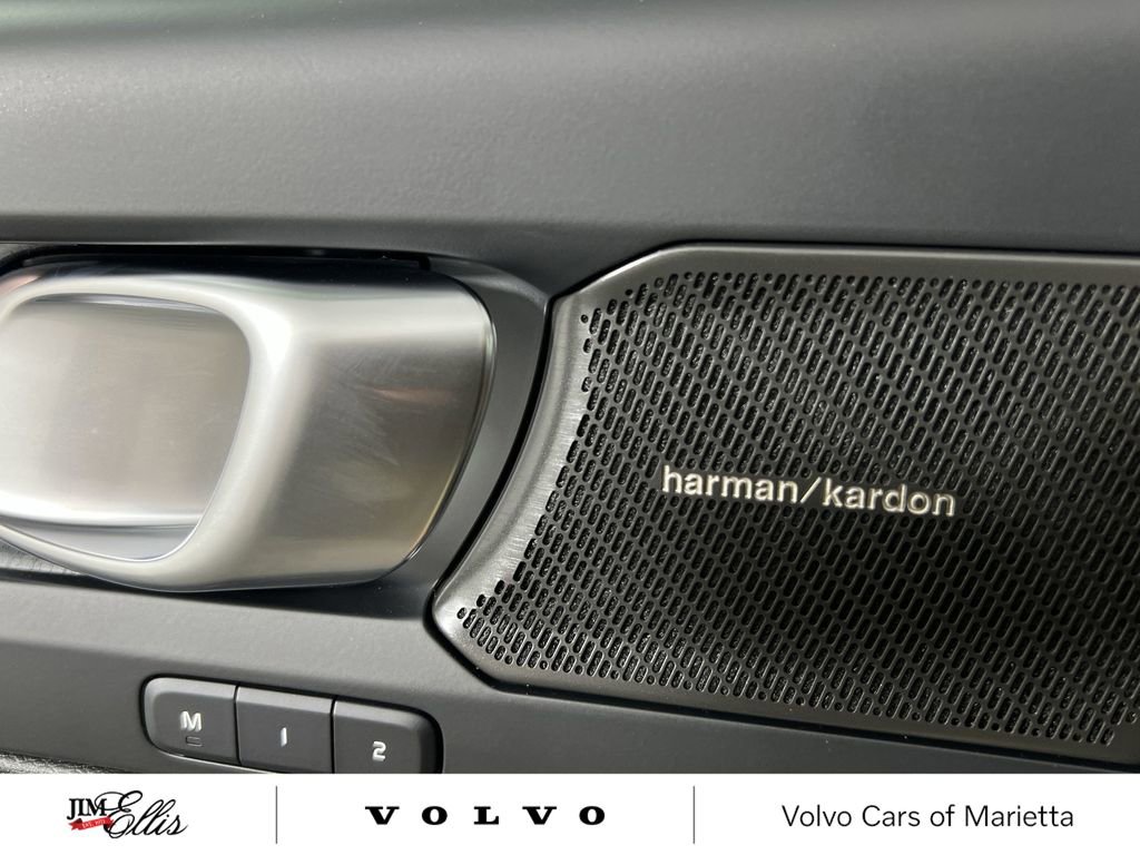 New 2026 Volvo XC40 B5 Ultra w/ Climate Package image 12