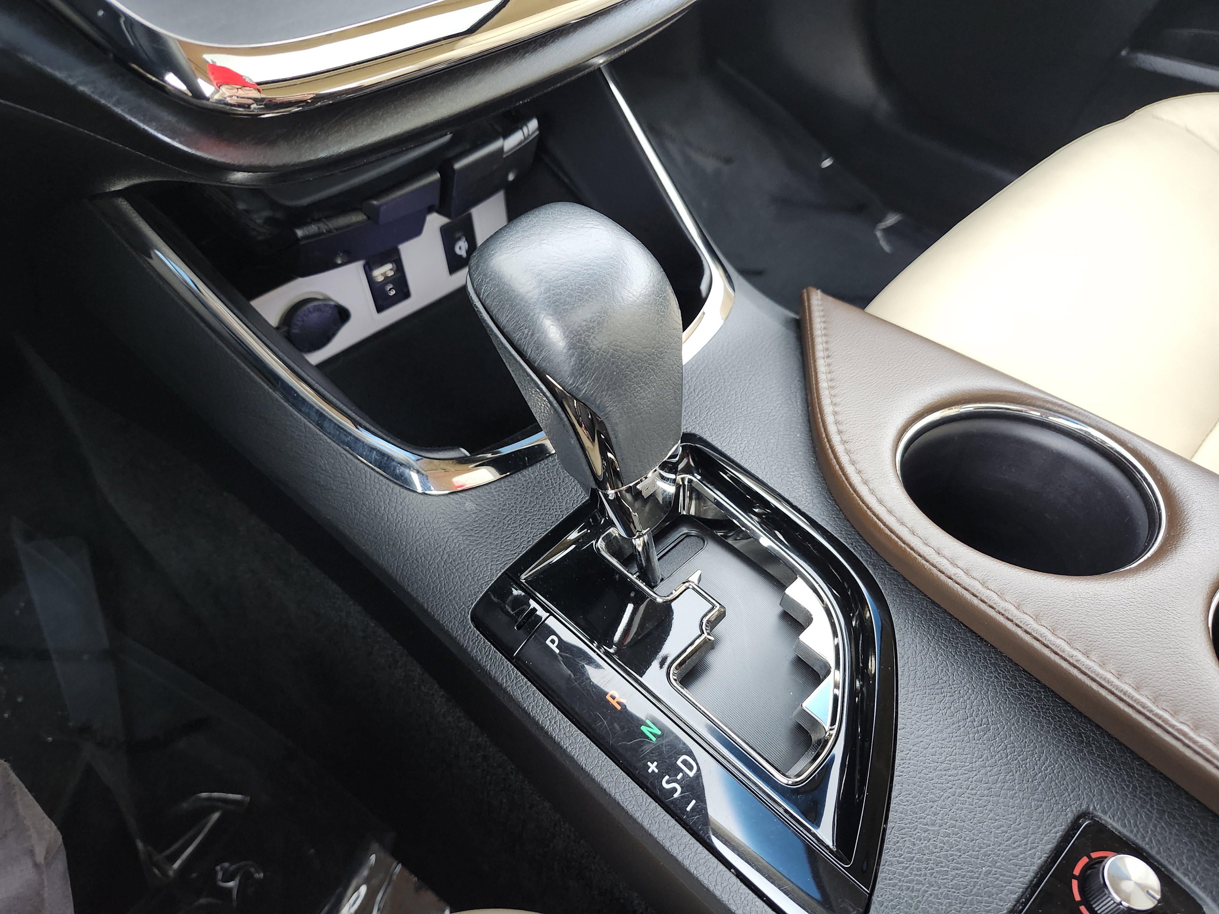 Used 2018 Toyota Avalon XLE Premium w/ Protection Package image 35