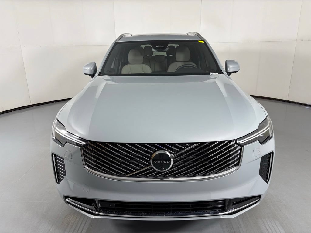 New 2026 Volvo XC90 T8 Plus w/ Protection Package AWD/4WD image 3