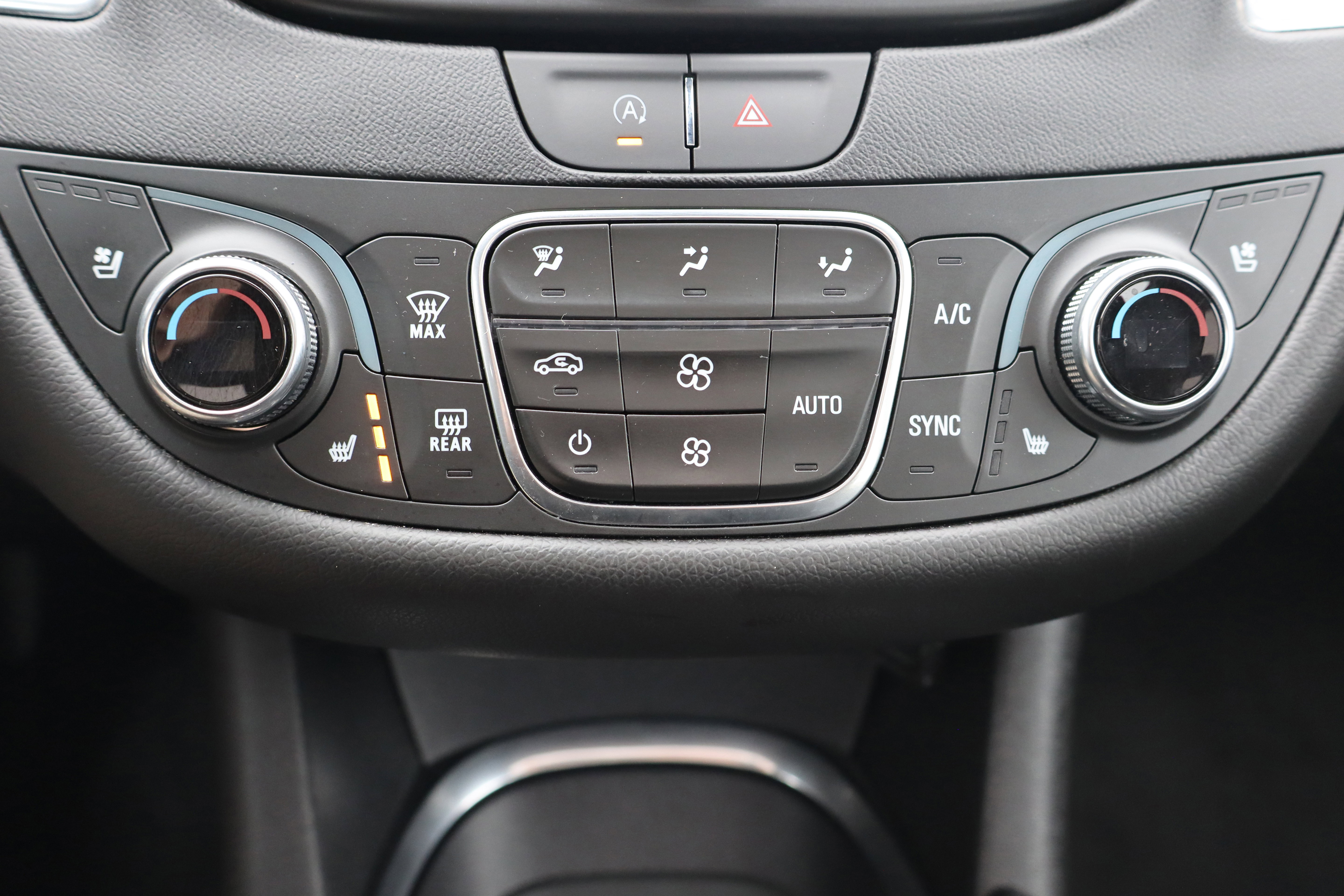 Used 2024 Chevrolet Malibu LT image 22