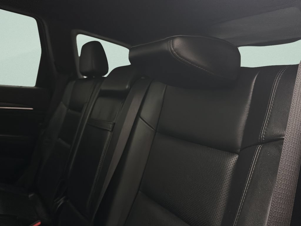 Used 2019 Jeep Grand Cherokee Limited w/ Luxury Group II AWD/4WD image 18