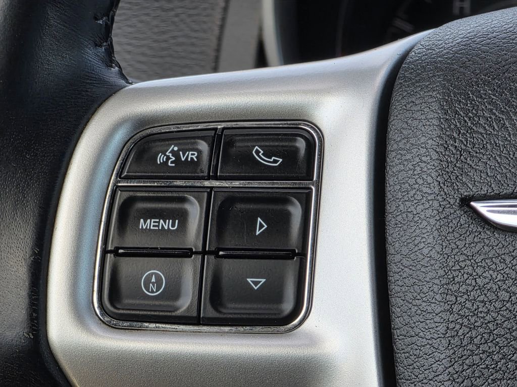 Used 2012 Chrysler 200 Touring w/ Sun/Sound Group FWD image 17