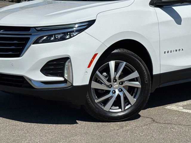 Used 2023 Chevrolet Equinox Premier image 3