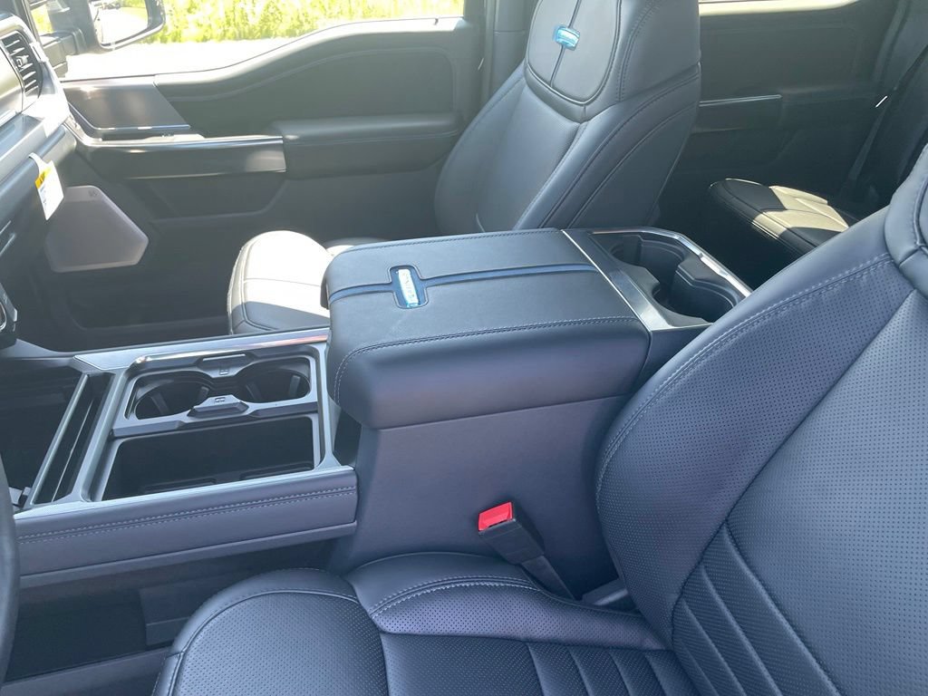 New 2026 Ford F350 Platinum w/ FX4 Off-Road Package AWD/4WD image 28