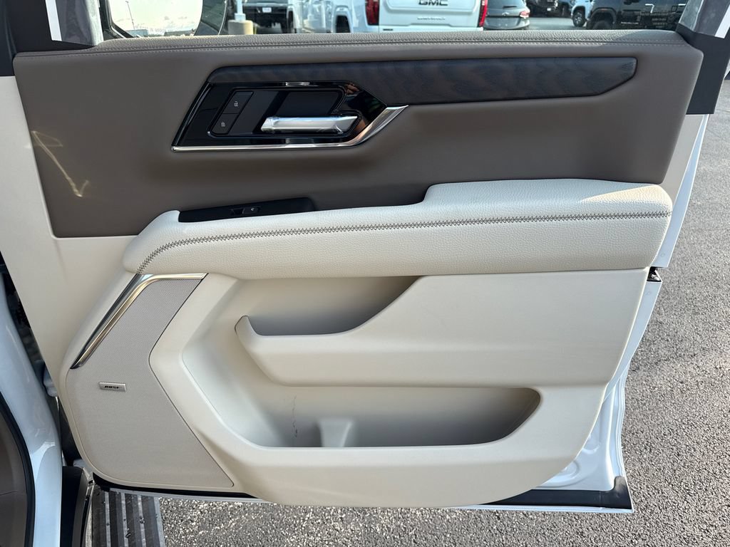 New 2026 GMC Yukon XL Denali w/ Denali Reserve Package AWD/4WD image 35
