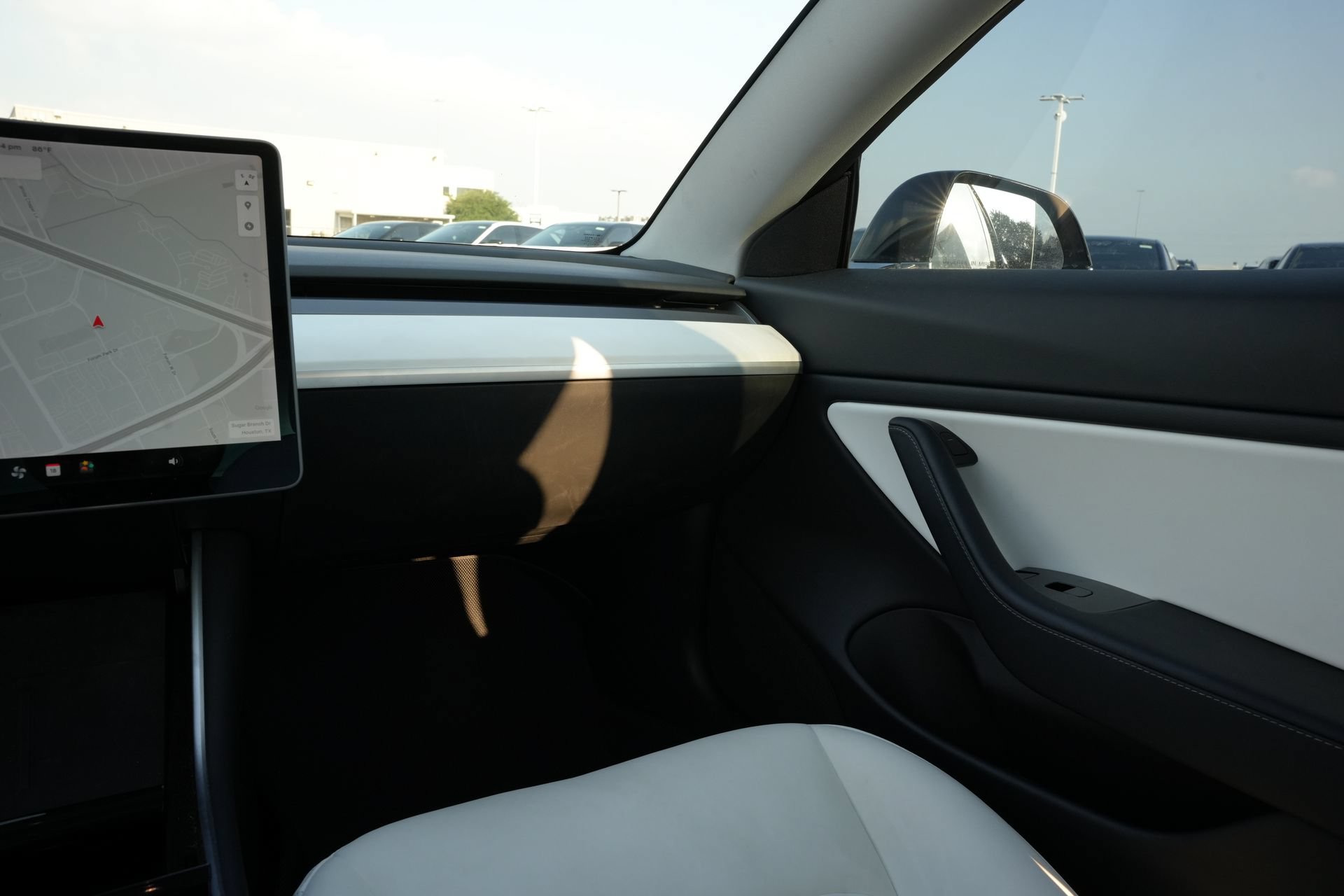 Used 2020 Tesla Model 3 Standard Range Plus RWD image 9