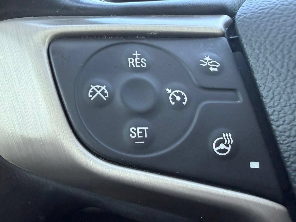 Used 2021 GMC Acadia Denali w/ Denali Technology Package FWD image 16