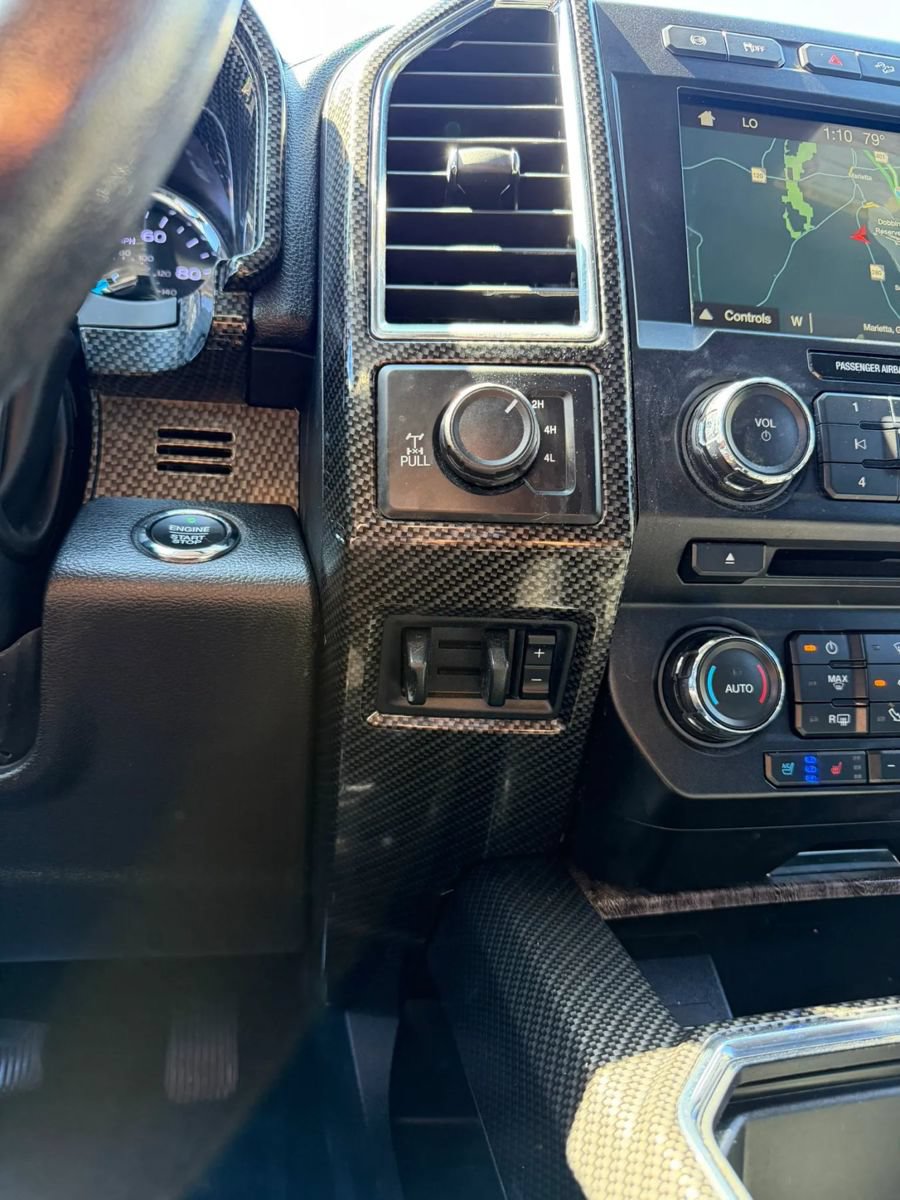 Used 2018 Ford F250 Lariat w/ Lariat Ultimate Package AWD/4WD image 18