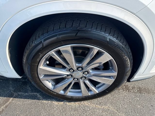 Used 2023 Cadillac XT6 Premium Luxury w/ Technology Package FWD image 13