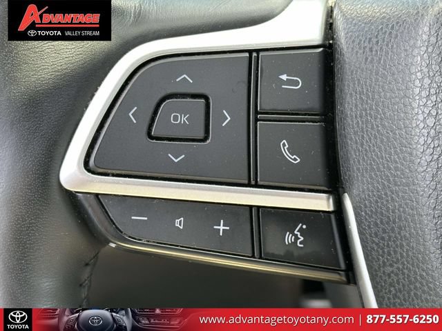 Used 2024 Toyota Grand Highlander AWD image 28