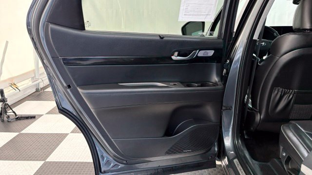 Used 2022 Hyundai Palisade Limited AWD/4WD image 25