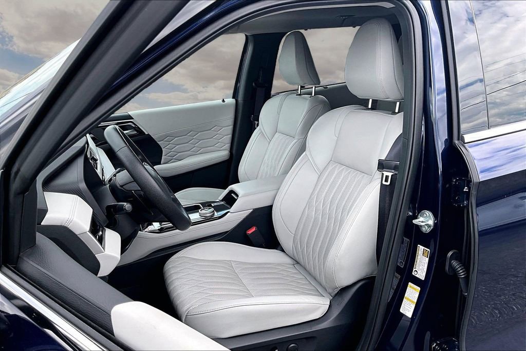 Used 2025 Mitsubishi Outlander SEL FWD image 21