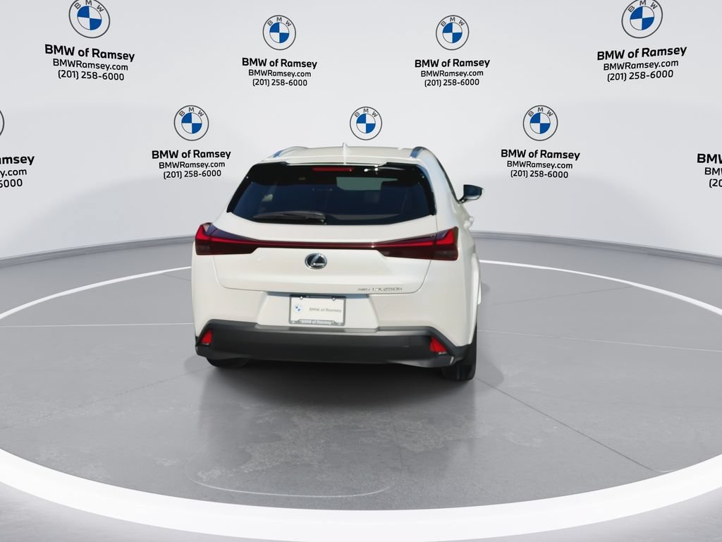 Used 2024 Lexus UX 250h AWD w/ Premium Package image 7