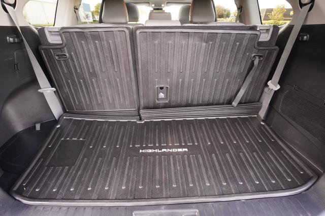 Used 2022 Toyota Highlander XLE image 35