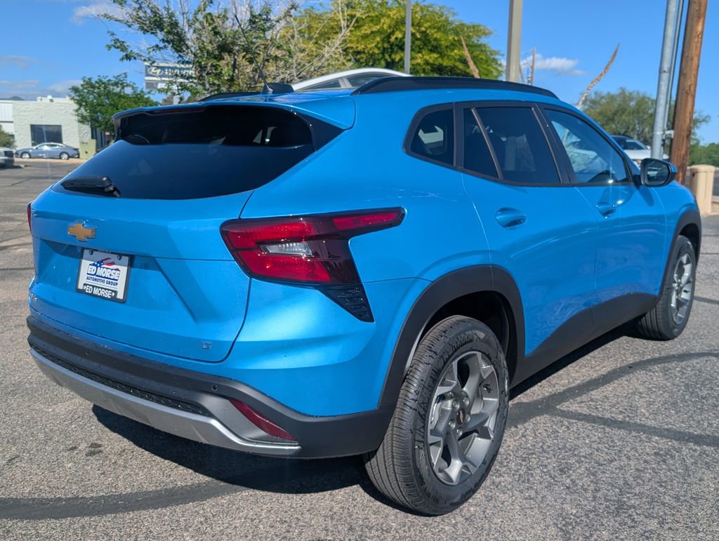 New 2026 Chevrolet Trax LT w/ Driver Confidence Package FWD image 5