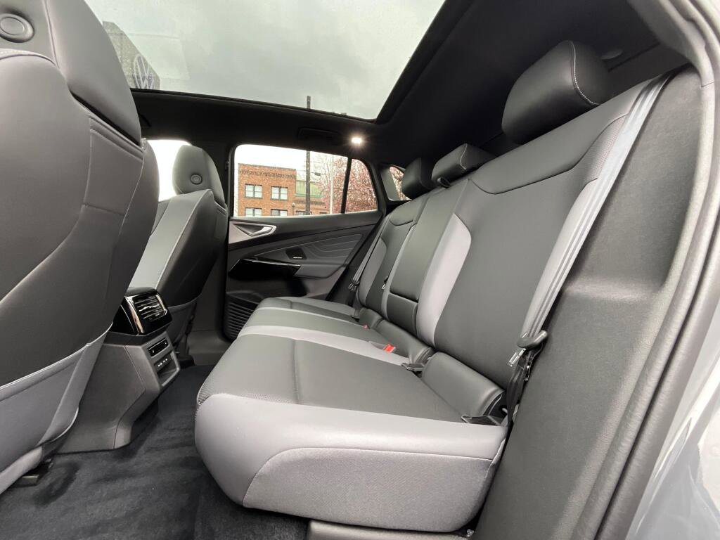 New 2026 Volkswagen ID.4 Pro S Plus image 13