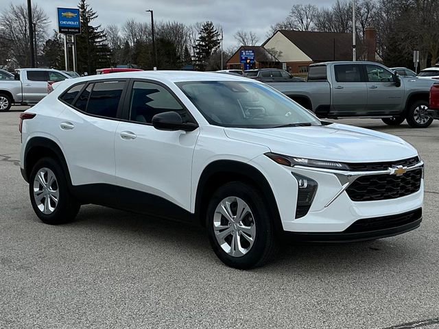 Used 2024 Chevrolet Trax LS image 16