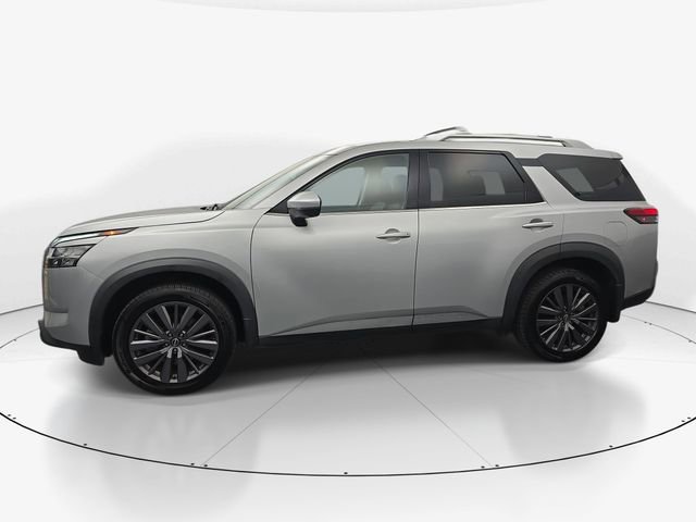 Used 2023 Nissan Pathfinder SL w/ SL Premium Package AWD/4WD image 7